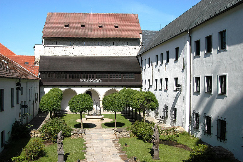 sladovna, museum, jinak řečeno: předělanej hrad